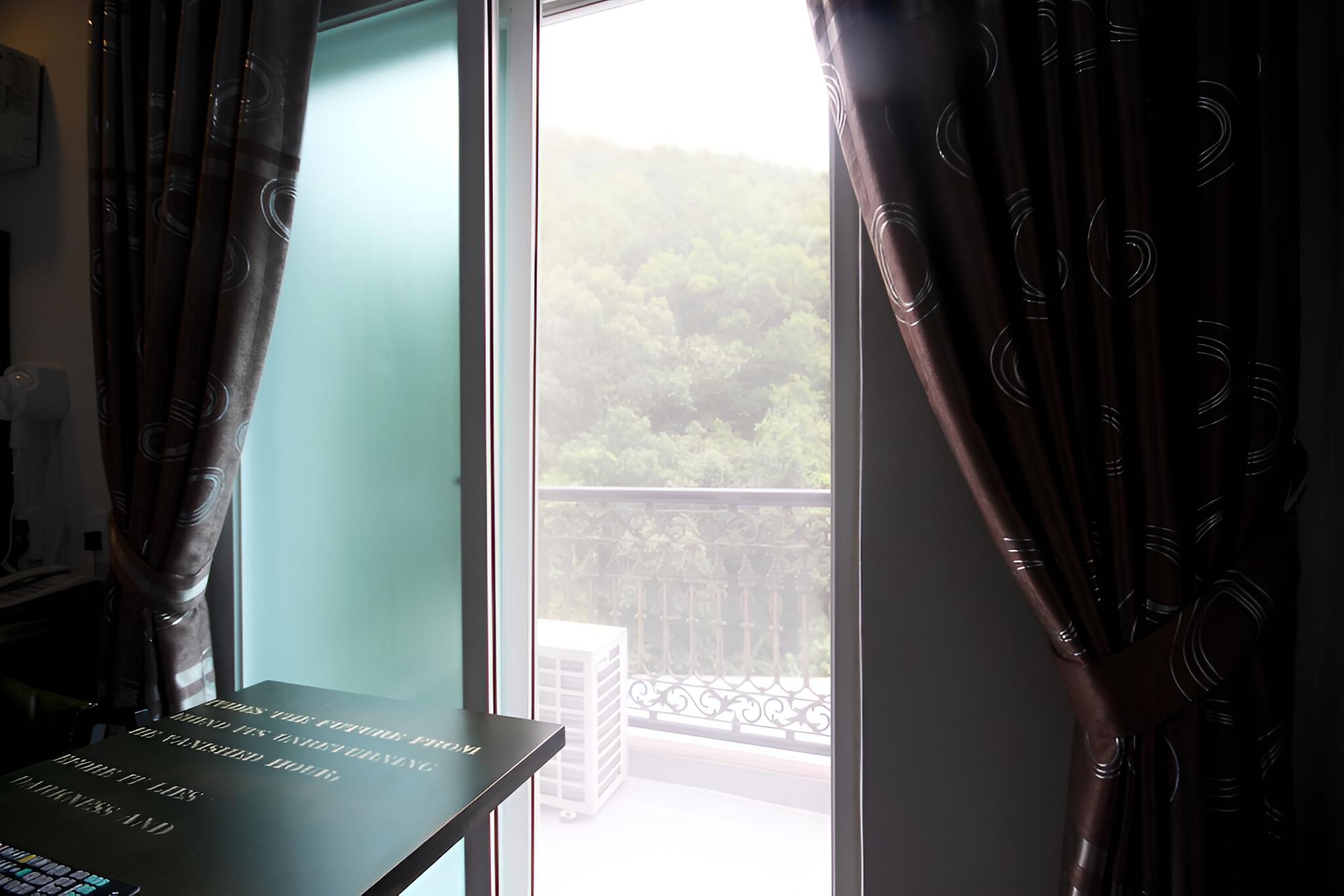 Room (Standard Room) - Photo 6