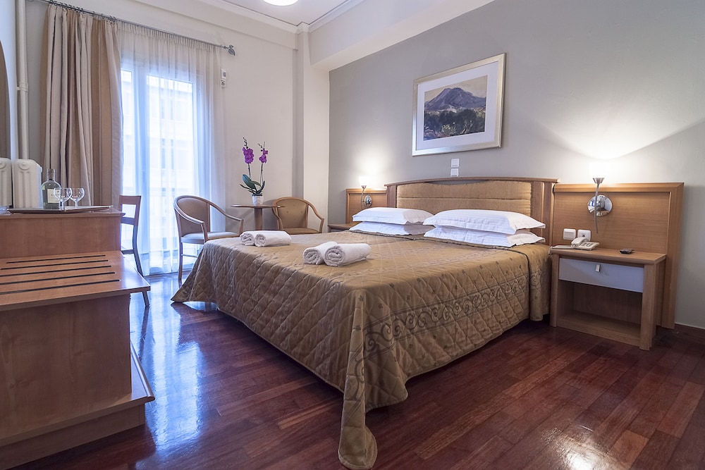 Standard Double or Twin Room photo 2