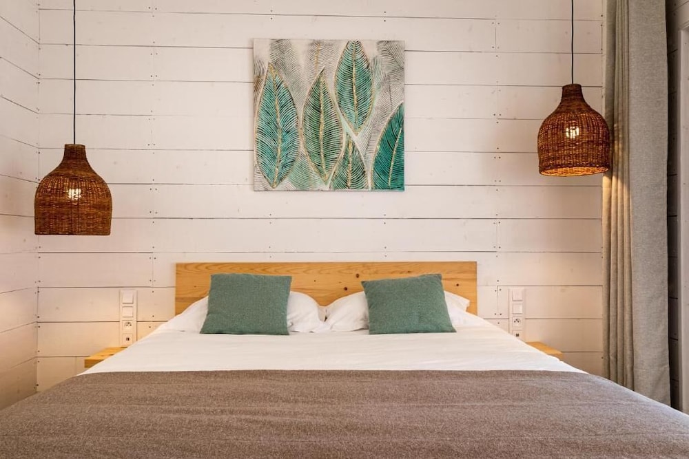 Lodge Lovely - Photo 8