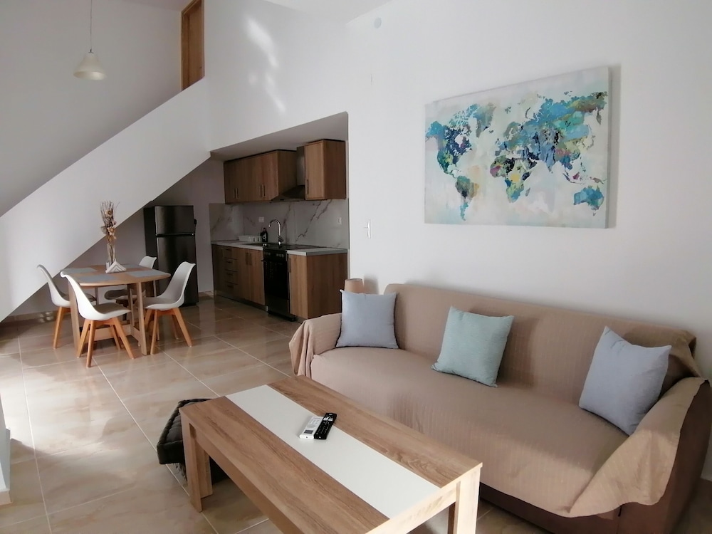 Deluxe Apartment (Duplex, 4 Persons)