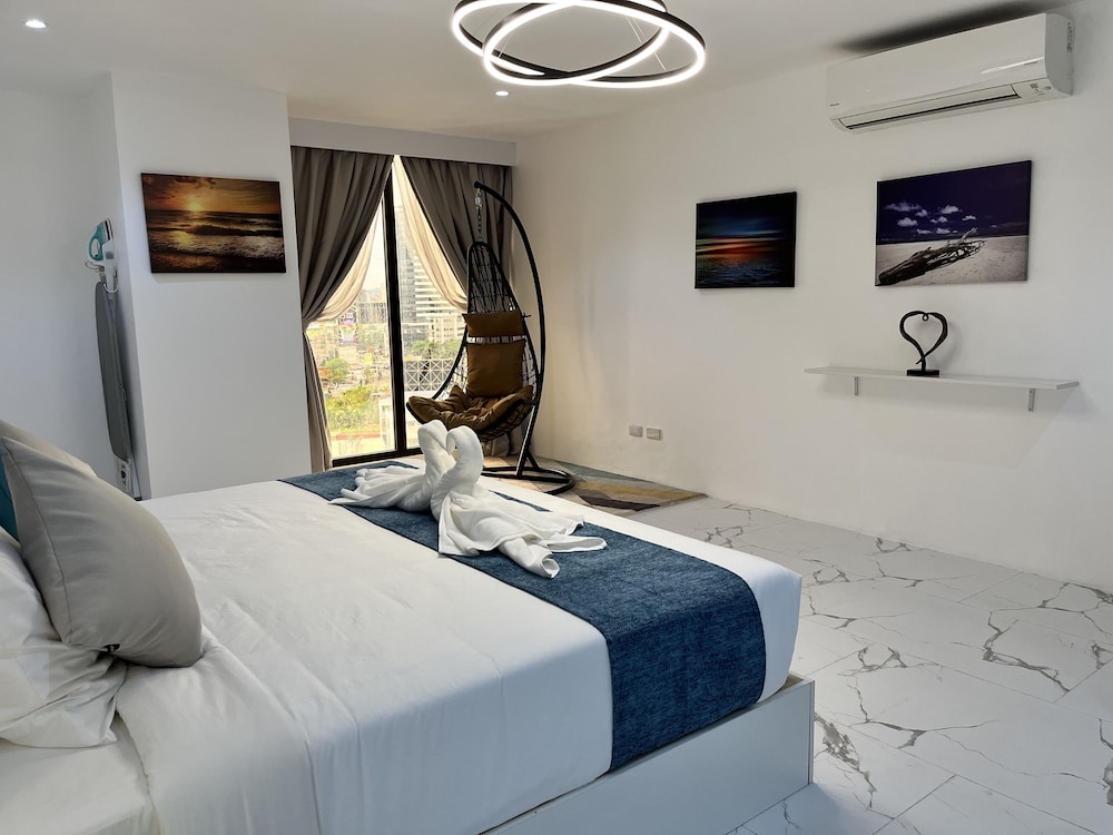 Standard Penthouse - Photo 2