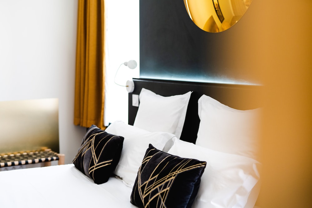 Deluxe Double Room, City View - Photo 39