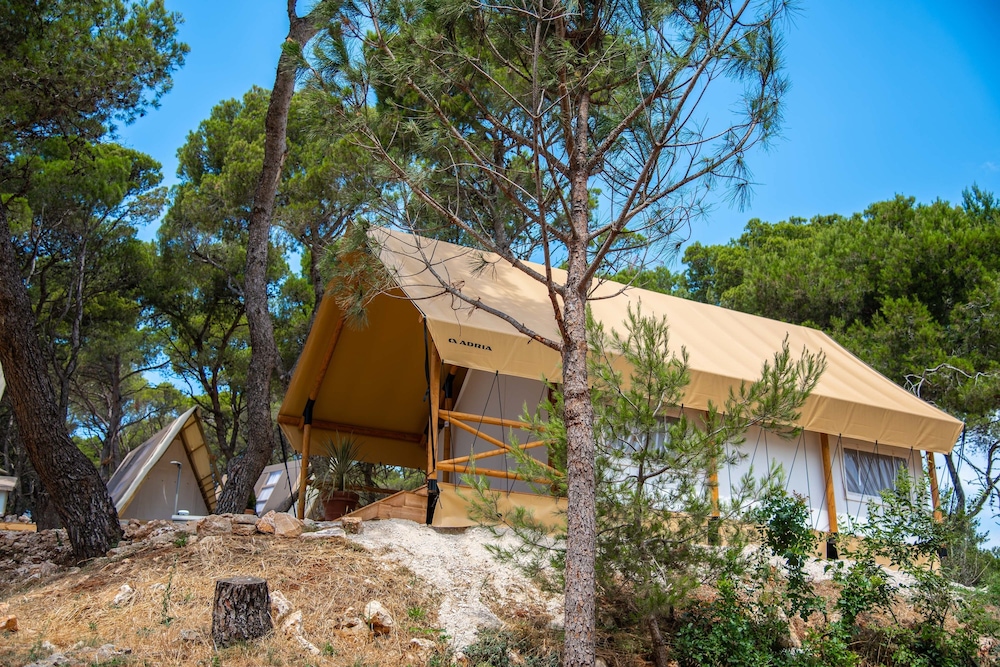 Safari Tent, 2 Bedrooms (2+2)