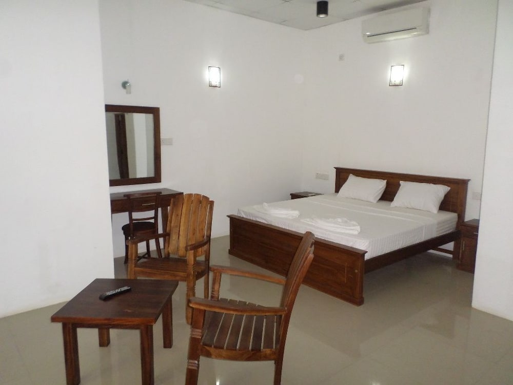 Double Room, Private Bathroom, Garden View photo 3