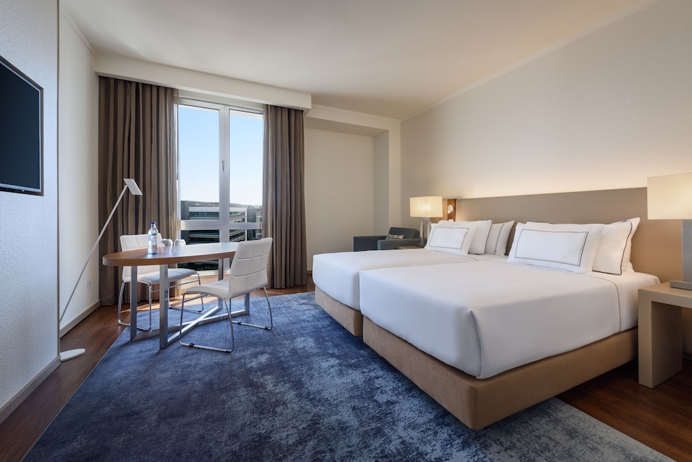 Melia Guestroom photo 1