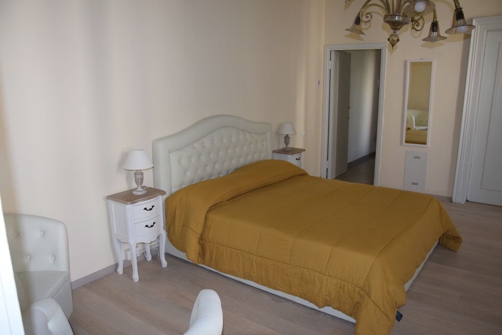 Luxury Room, Park View