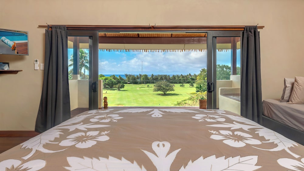 Luxury Villa, 1 Bedroom, Golf View, Sea Facing (Coral Villa) photo 3