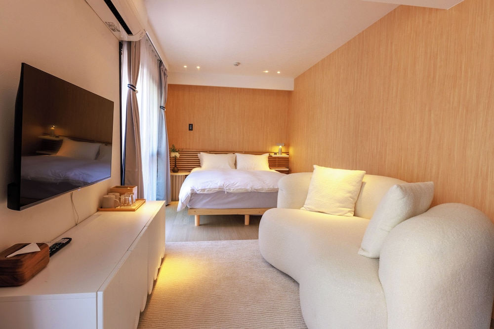 Romantic Double Room (201) photo 1