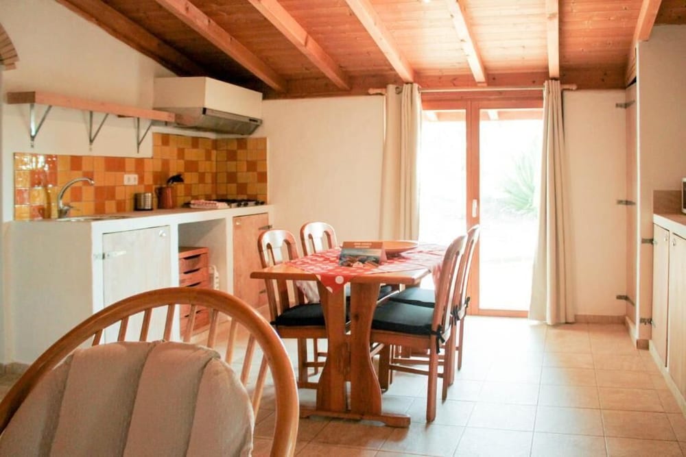 Apartment, 2 Bedrooms, Terrace, Garden View photo 3