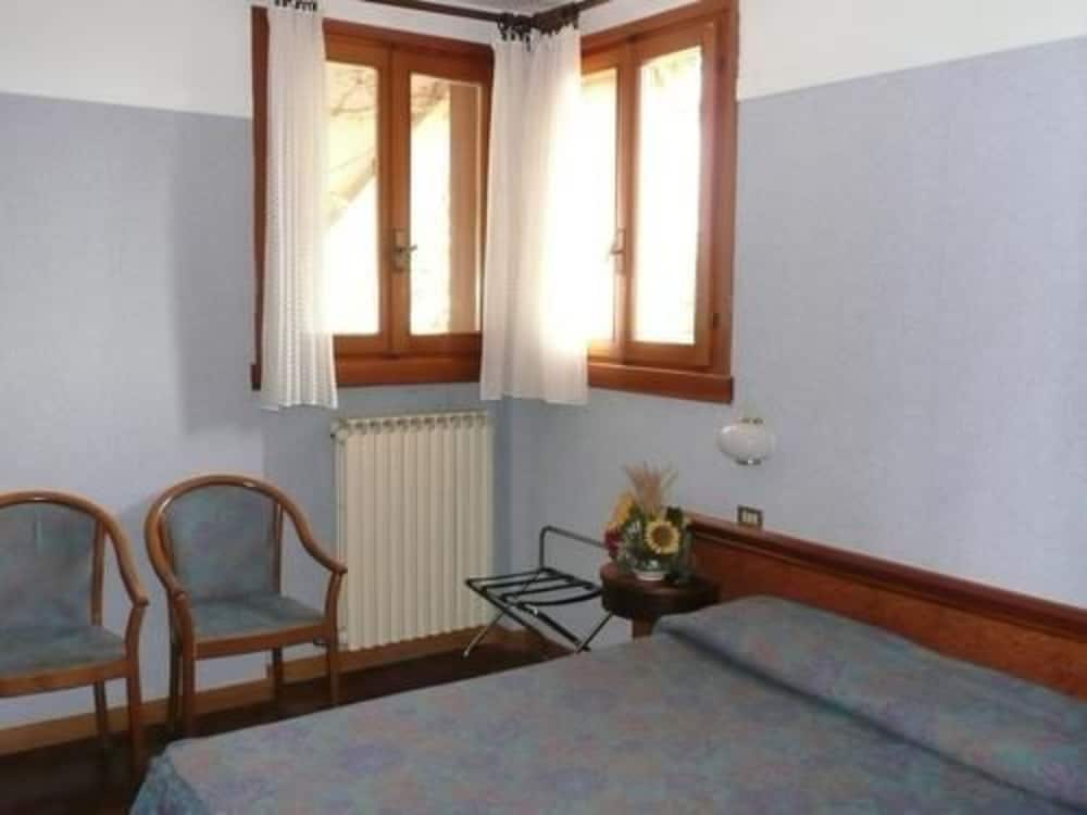 Triple Room - Photo 2