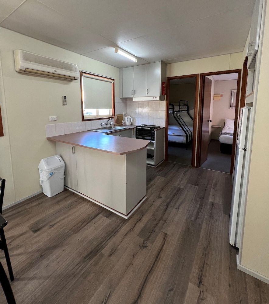 Deluxe Cabin, Pets Not Allowed photo 3