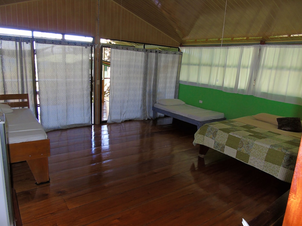 Room, 1 Bedroom, Balcony, Garden View photo 3