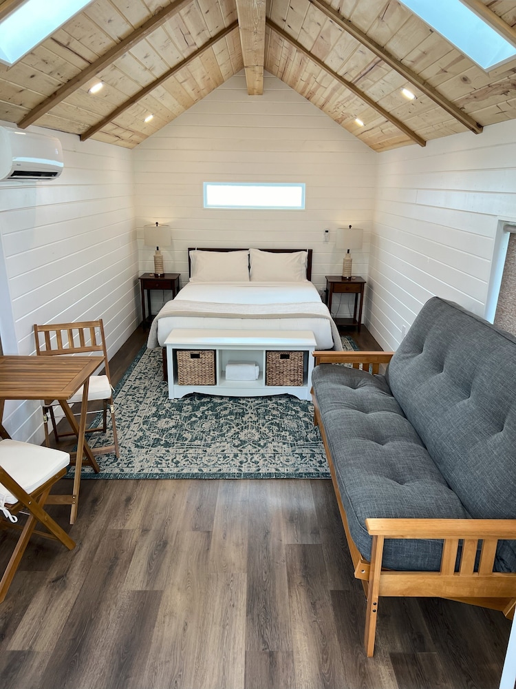Deluxe Cabin, Multiple Beds, Patio, Garden View