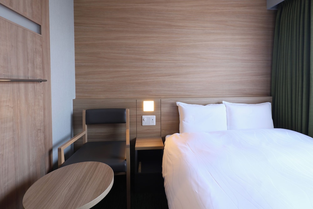 Basic Double Room, Non Smoking - Photo 7