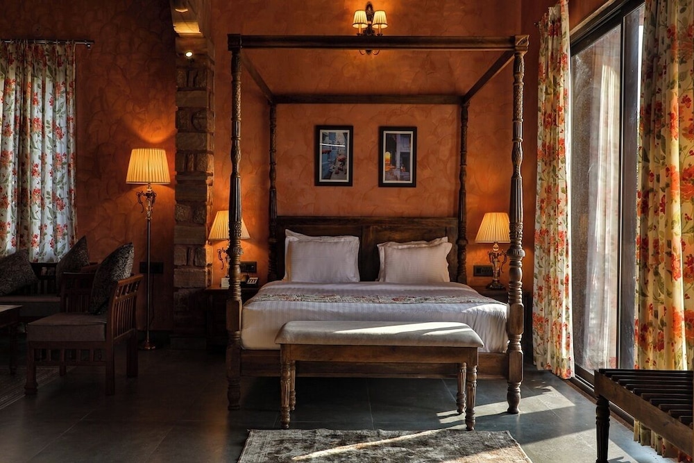 Luxury Suite With Garden View