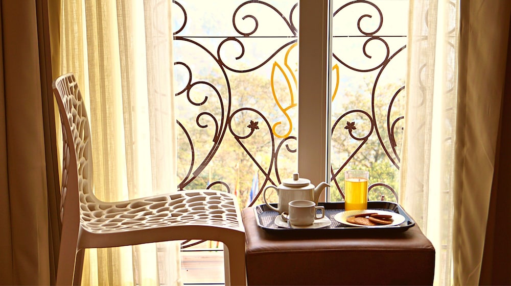 Deluxe Room - Photo 15