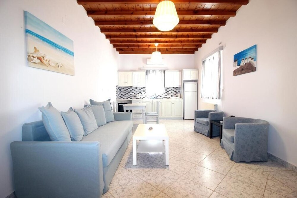 Apartment, 2 Bedrooms, Sea View photo 3