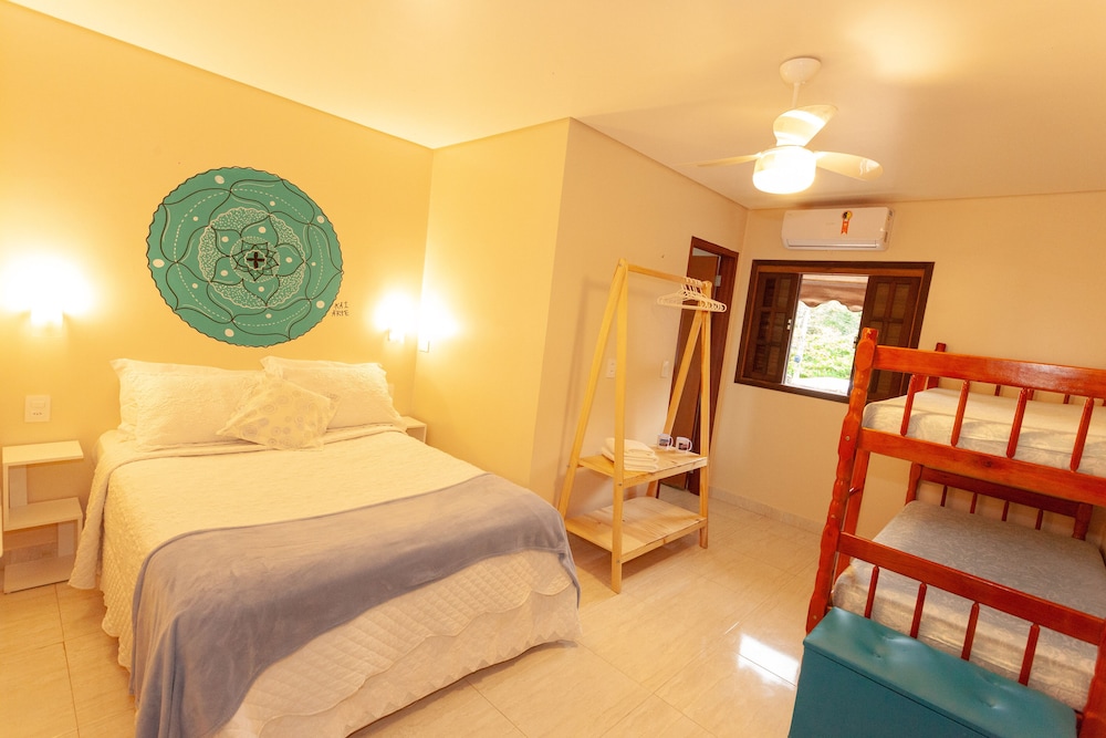 Standard Quadruple Room, Ensuite photo 1