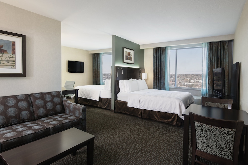 Family Suite, 2 Queen Beds - Photo 1