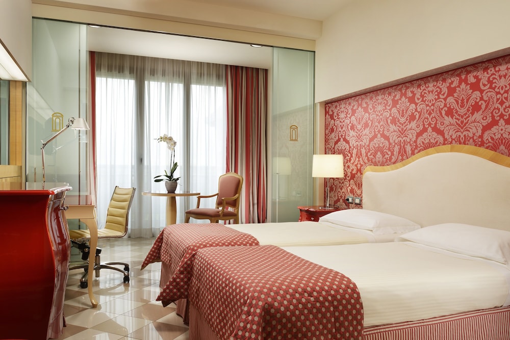 Superior Double Room (With Rollaway Bed) - Photo 1