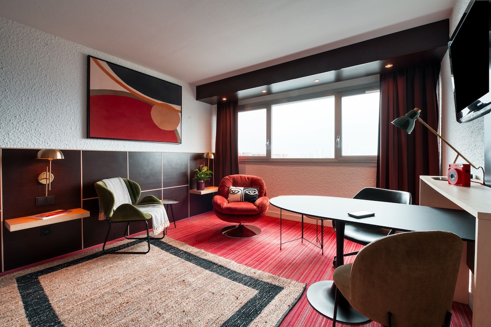 Deluxe Studio - Photo 6