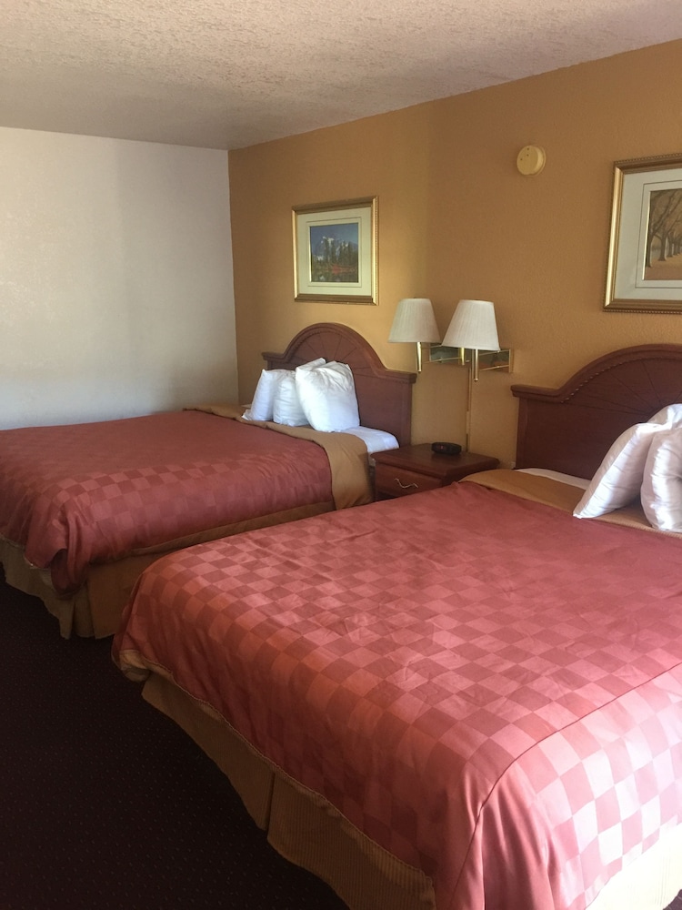 Standard Room, 2 Queen Beds, Smoking