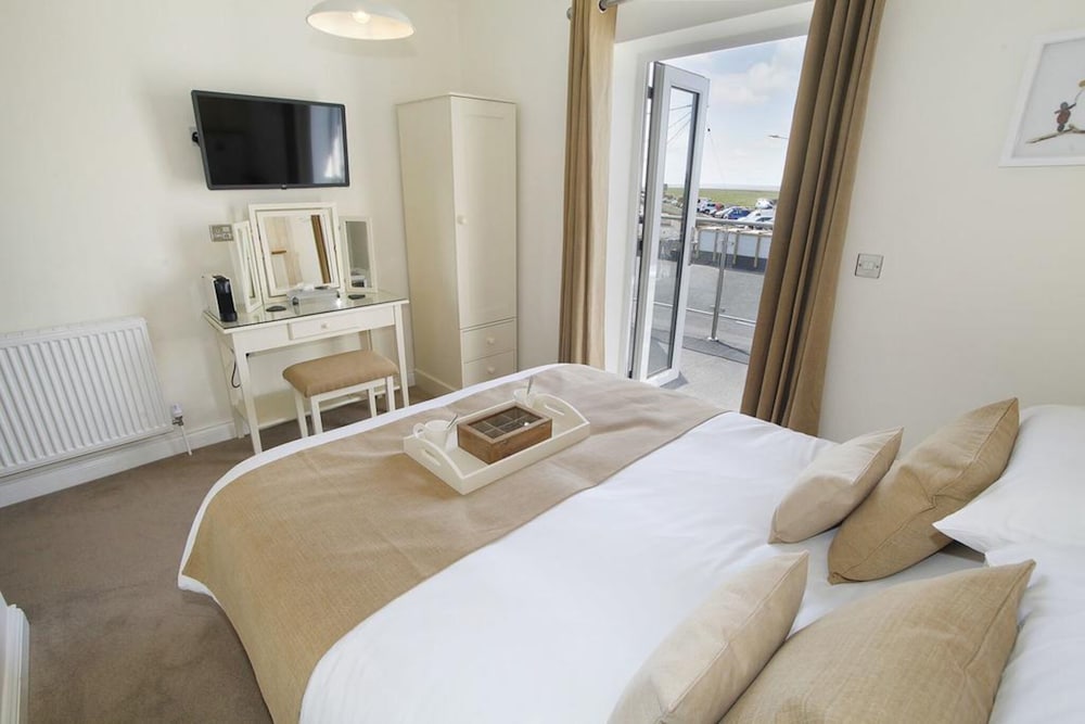 Deluxe Double Room, Ensuite (Room 5)