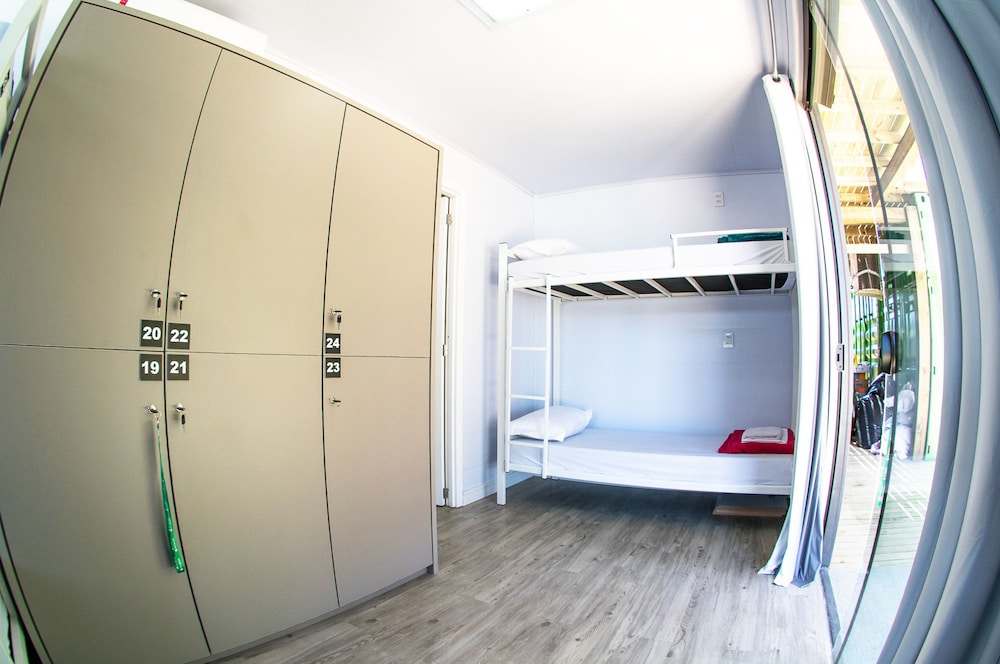 Standard Shared Dormitory, Women only, Private Bathroom photo 1