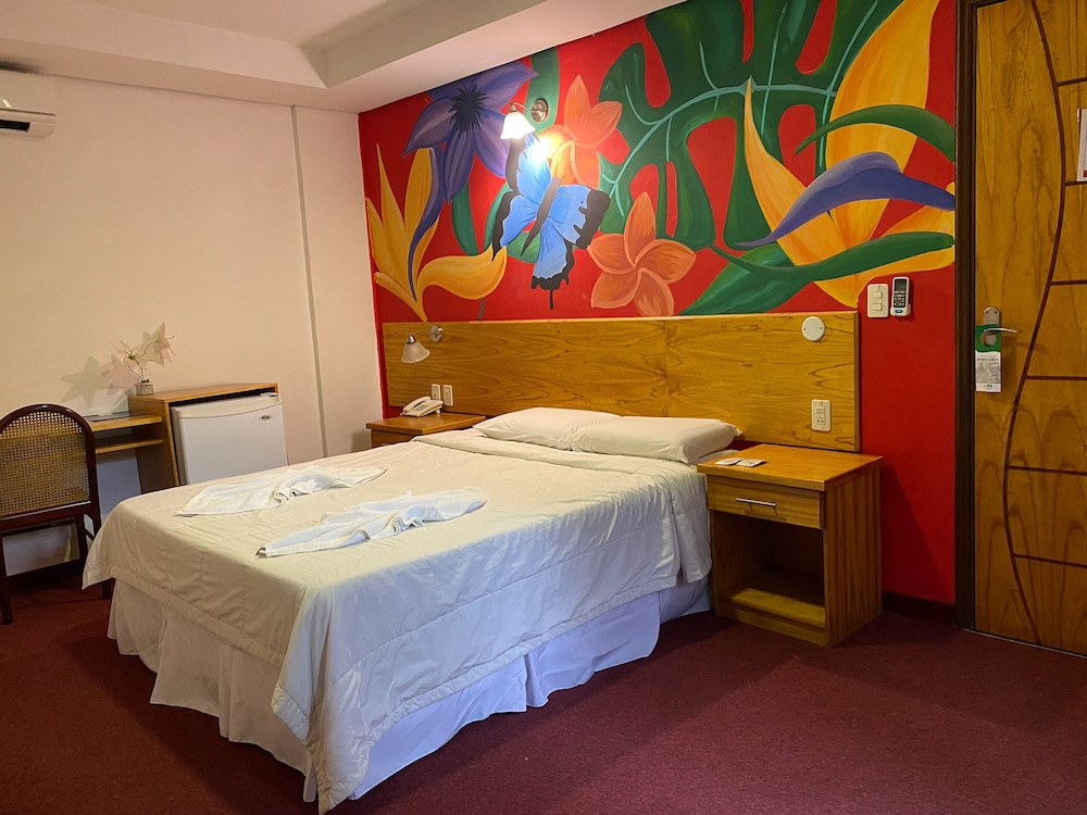 Standard Double Room, 1 Queen Bed, Lagoon View photo 2
