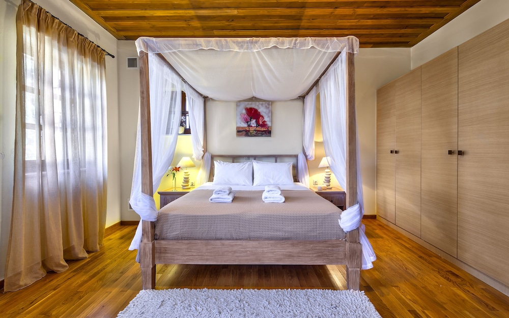 Romantic Duplex (ERONTAS)