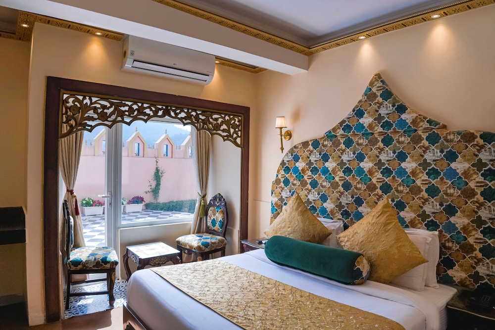 Deluxe Room - Photo 2