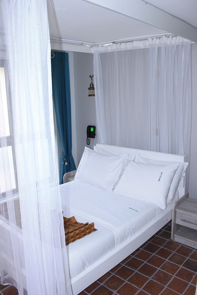 Deluxe Double Room, 1 Bedroom, Garden View, Ground Floor photo 2