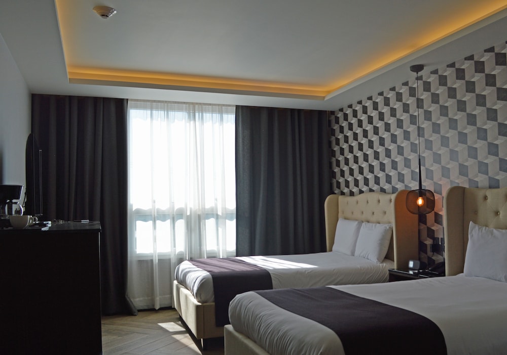 Deluxe Double Room, 2 Queen Beds