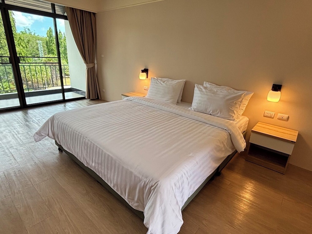 Superior Double Room, Garden View (24-Hour Access Room,Check-in 2 PM) photo 3