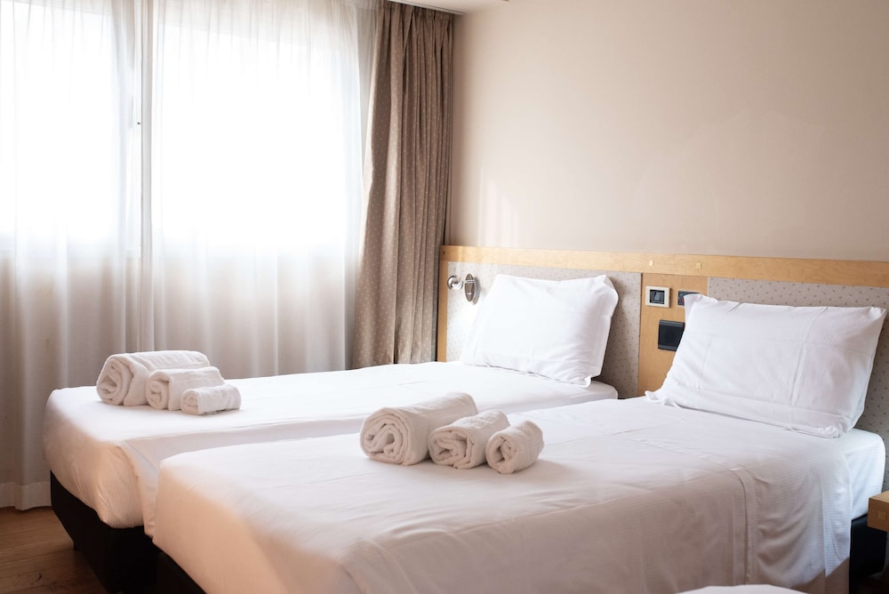 Economy Twin Room