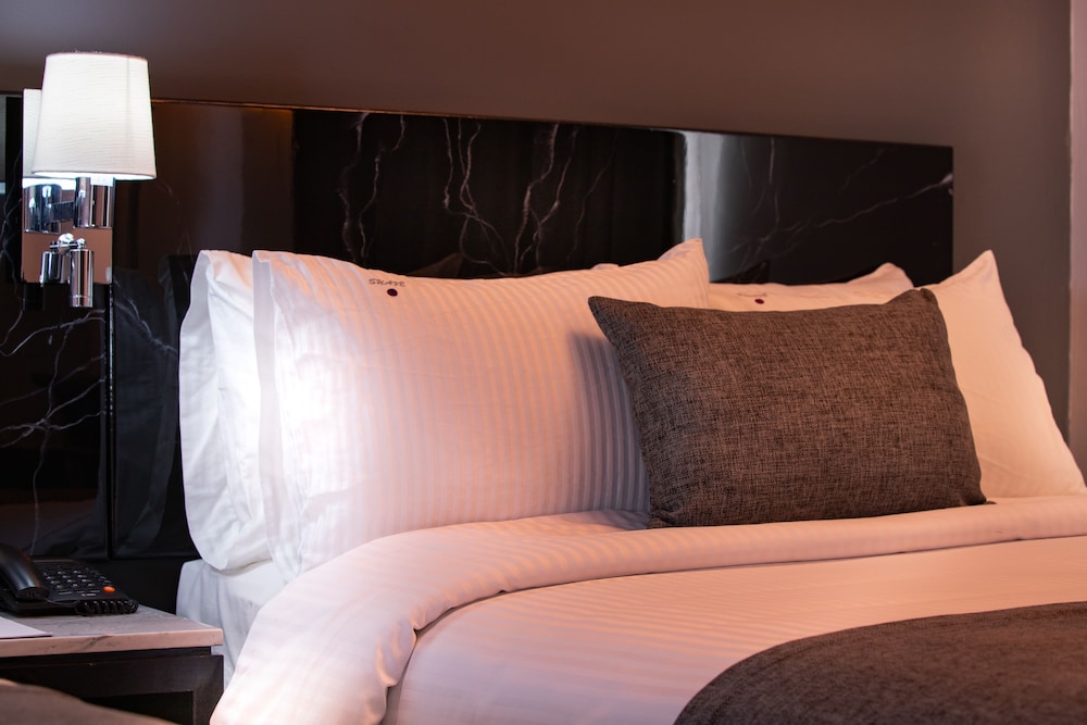 Superior Room, 1 King Bed - Photo 18