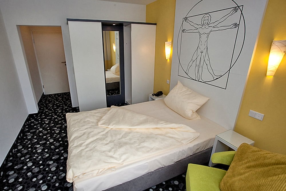 Economy Single Room, Guesthouse Flying Classroom photo 2