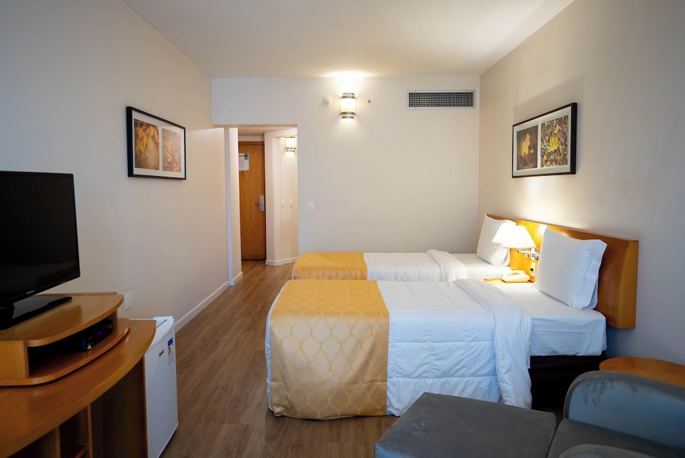 Standard Twin Room photo 3