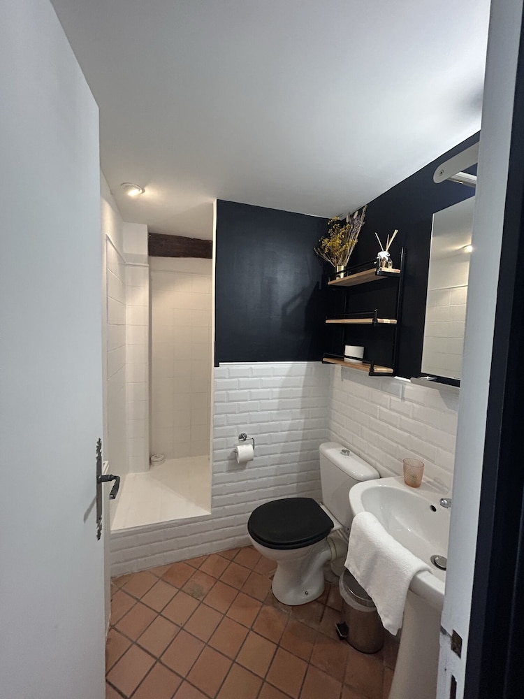 Triple Room - Photo 6