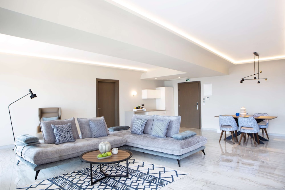 Executive Suite, Sea View - Photo 1