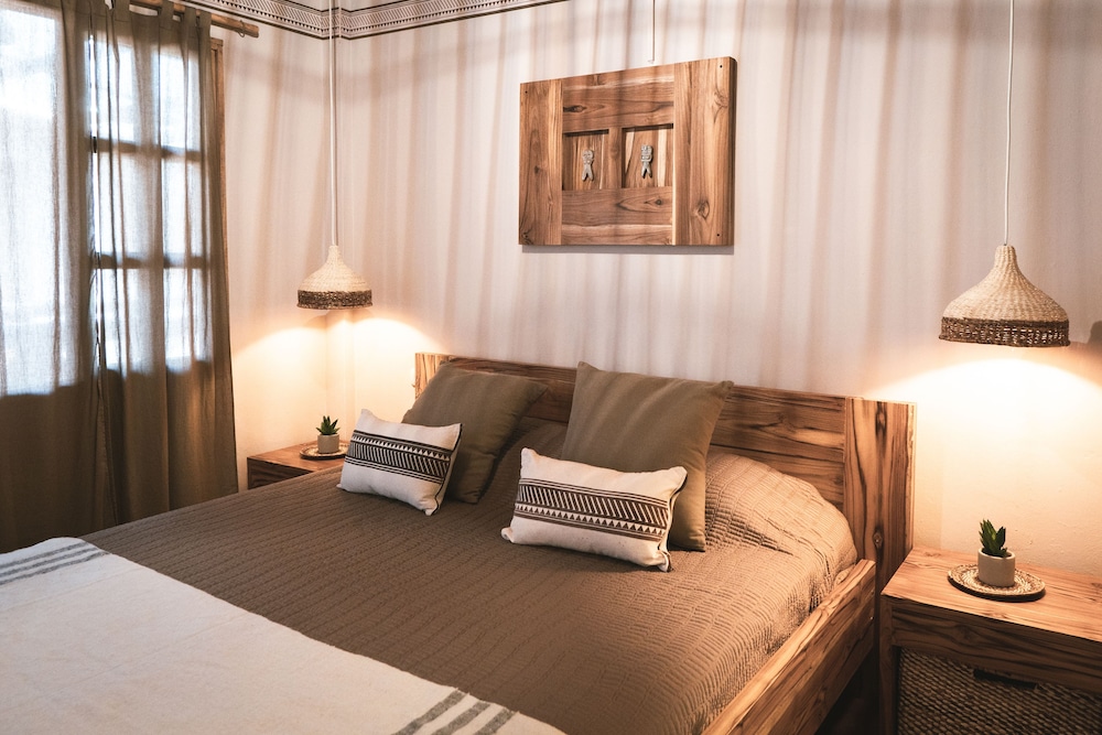 Single Room (With Air Conditioning ) photo 2