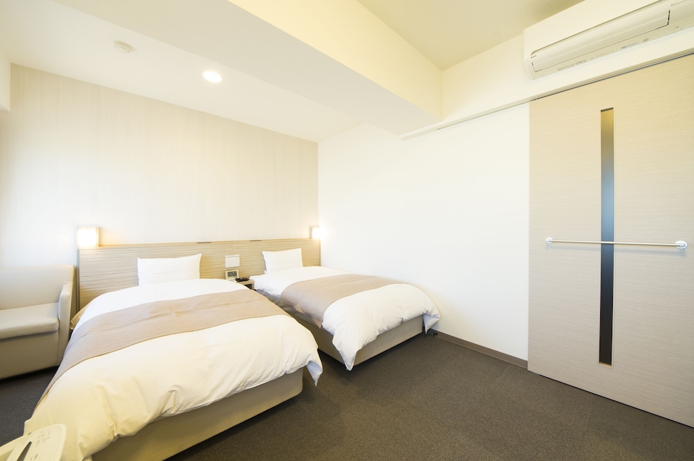 Twin Room, 2 Twin Beds, Non Smoking - Photo 1