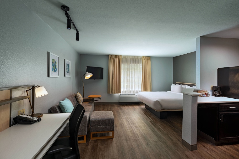 Studio, 1 Queen Bed - Photo 2