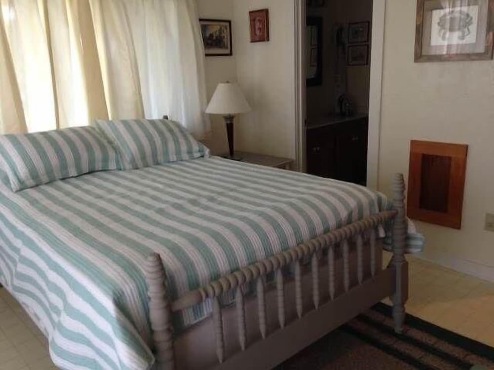 House, Multiple Beds (Shrimpers Cove) photo 3