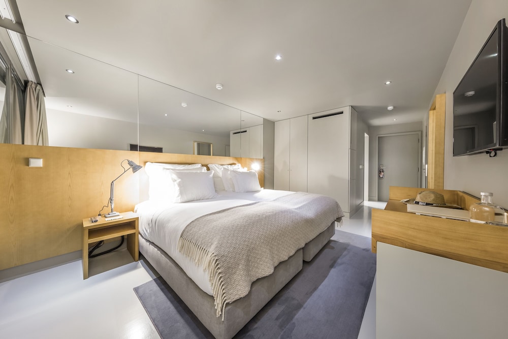 Twin Room - Photo 1