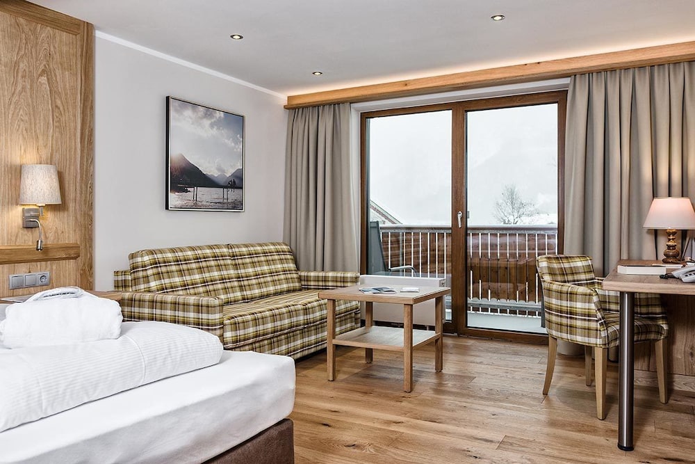 Deluxe Double Room, Balcony photo 3