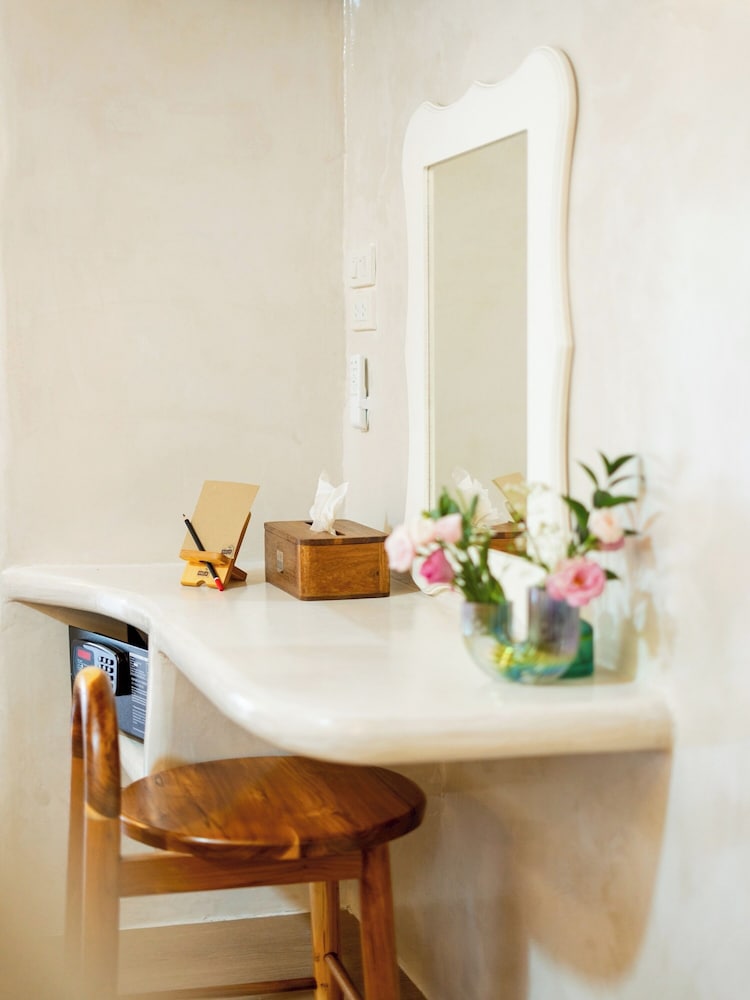 Luxe Room with Seaview - Photo 19