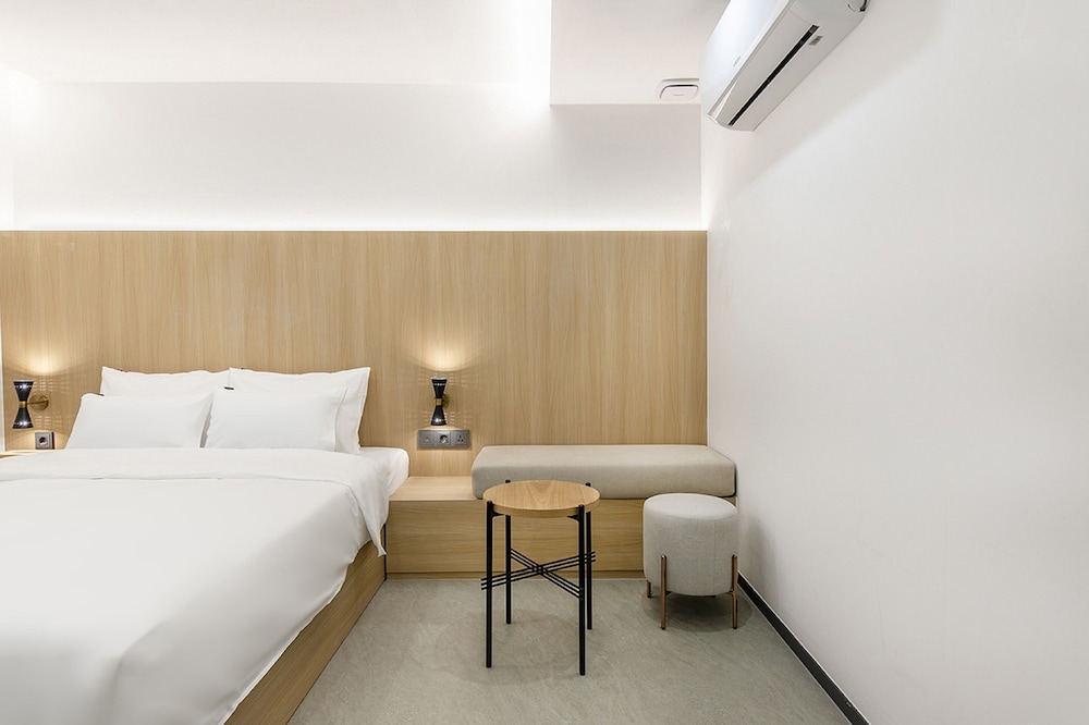 Standard Room - Photo 9