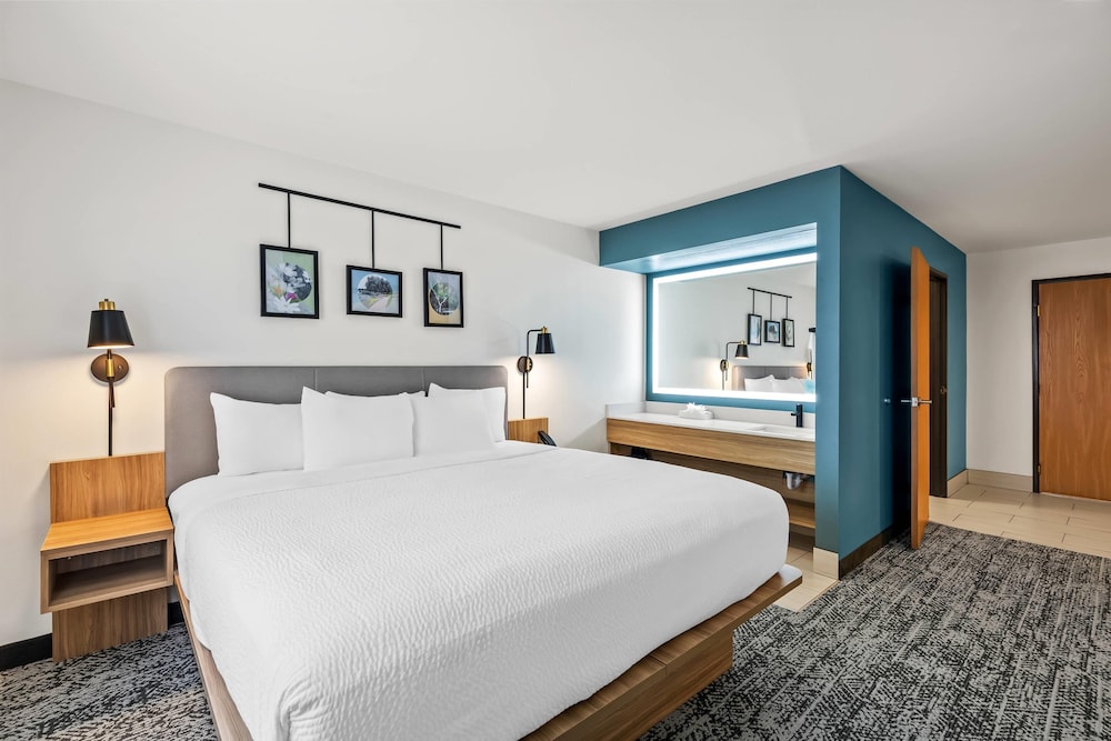 Suite, Multiple Beds, Non Smoking photo 1