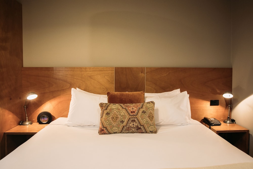 Queen Victoria Suite